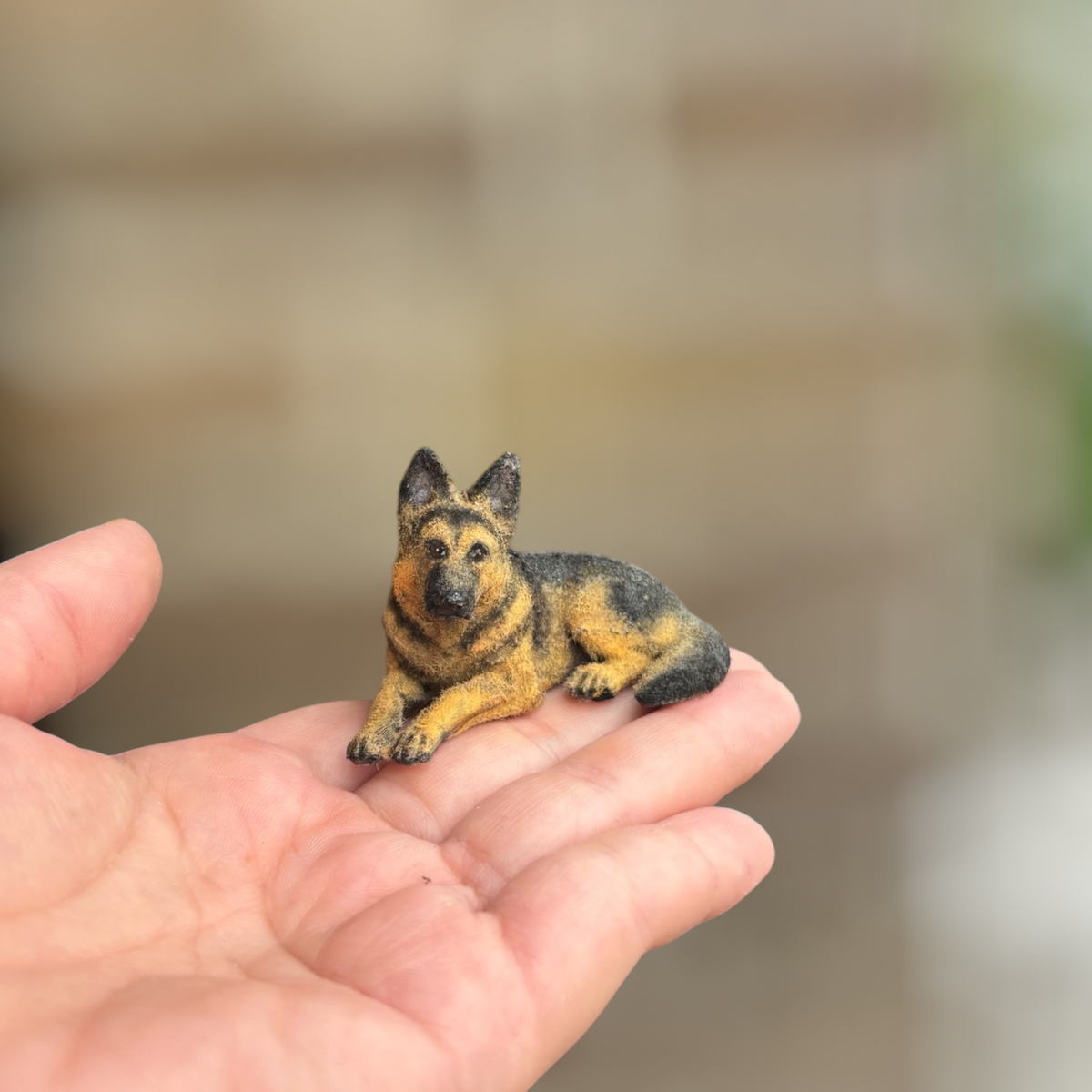 1:12 Deutscher Schäferhund „Ace“ – handgemacht – ein Unikat