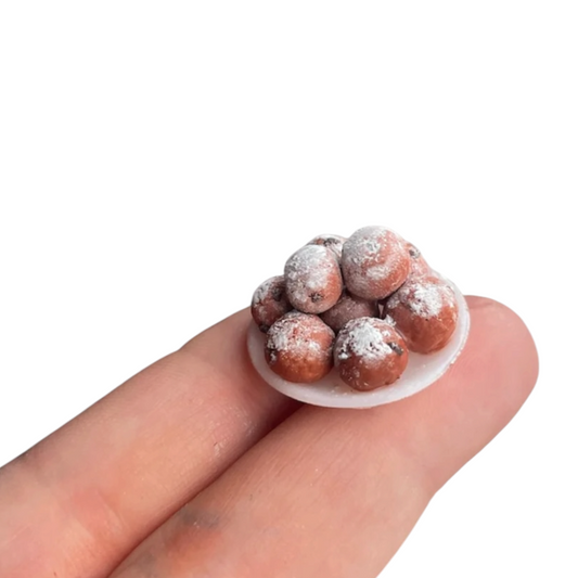 1:12 Bord oliebollen - Handgemaakt - Poppenhuis