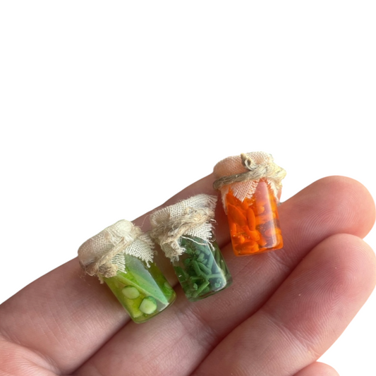 1:12 Glazen potjes gevuld met groenten - Handgemaakt - Poppenhuis