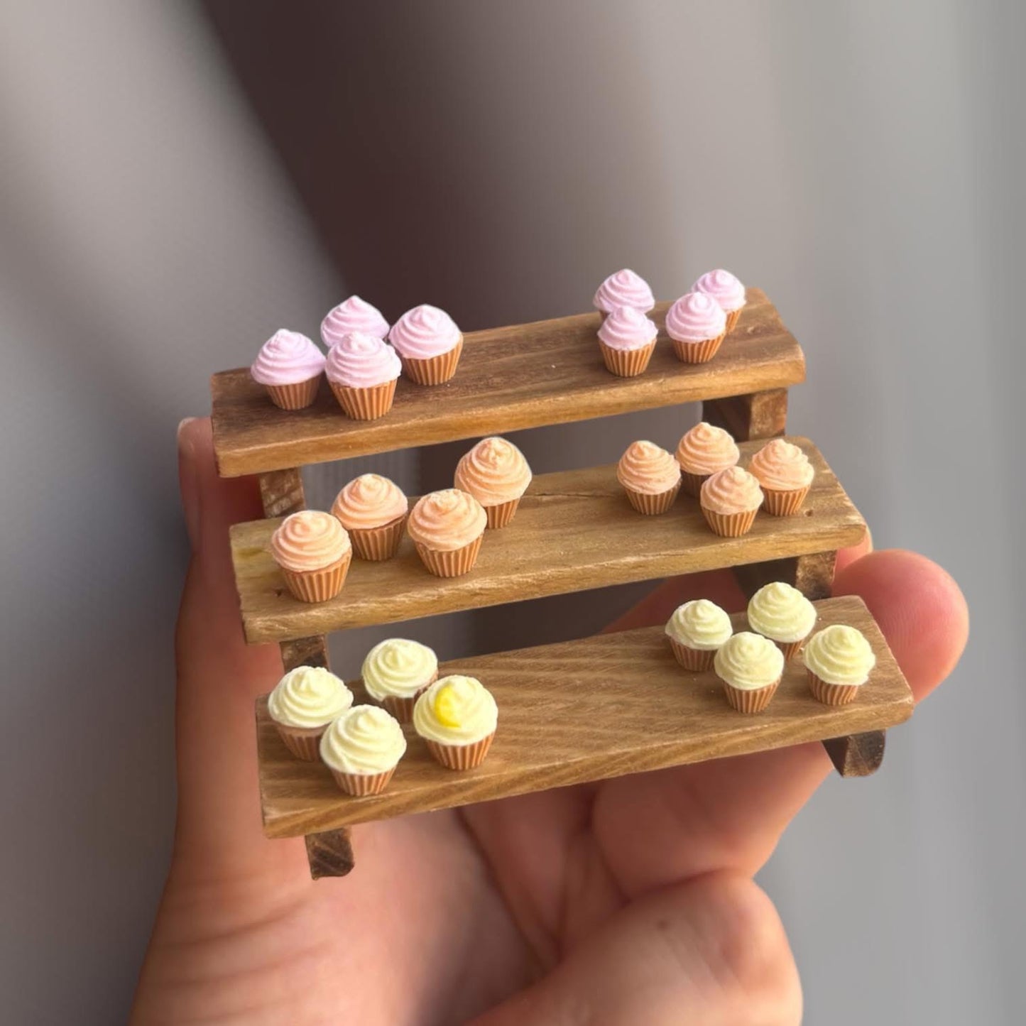 1:12 Cupcakes per 4
